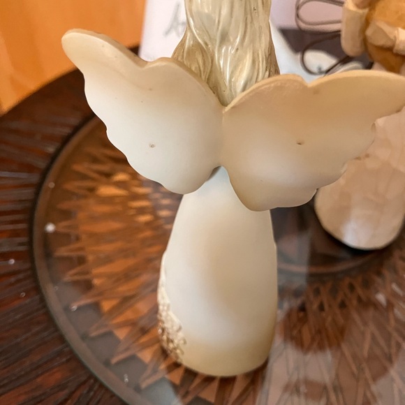 Angel - Picture 2 of 4